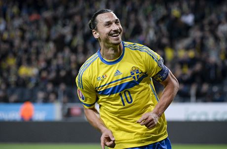 Zlatan Ibrahimovi práv vstelil gól a je spokojený.