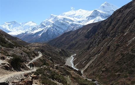 Trek kolem Annapurn pedstavuje pro mnoho cestovatel nejsilnj zitek,...