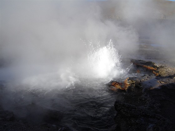 Gejzír v oblasti El Tatio