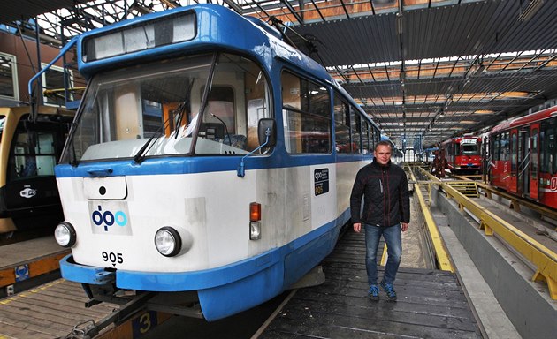 Dopravní podnik Ostrava prodává vozy typu T3, které ve mst jezdí od roku 1965.