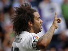 Brazilec Marcelo slaví první gól do sít Levante, na který mu pihrál Cristiano...