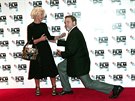 John Goodman a Helen Mirrenová krátce po píjezdu na londýnský filmový...