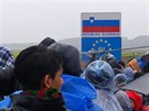 Uprchlíci na chorvatsko-slovinské hranici.