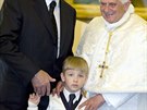Když bylo malému Koljovi pět let, setkal se ve Vatikánu s papežem Benediktem...