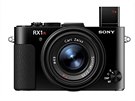Fotoaparát Sony RX1R II dostal nový ip i vyskakovací hledáek.