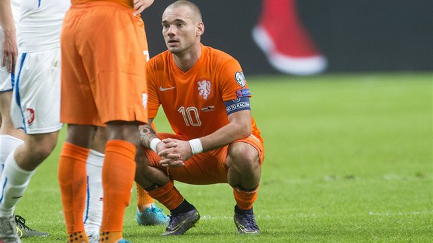 Nizozemsk kapitn Wesley Sneijder po porce s eskem v kvalifikaci o Euro 2016.
