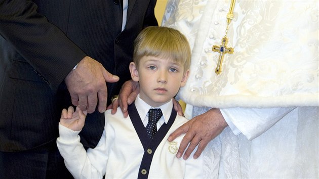 Kdy bylo malmu Koljovi pt let, setkal se ve Vatiknu s papeem Benediktem XVI. (duben 2009)