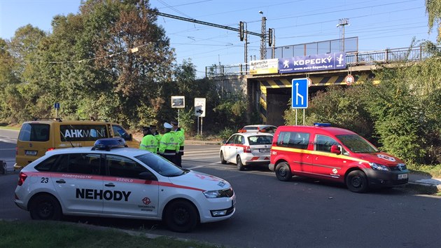 Stren trolejov veden zastavilo tramvaje na Zahradnm mst (12.10.2015).