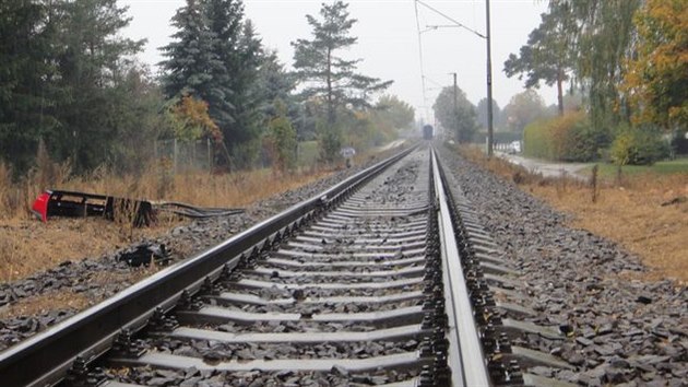 Tragick nehoda u Tebechovic, mlad idika vjela na pejezdu ped vlak (14.10.2015).