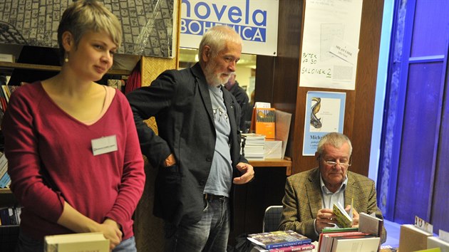 25. ročníku Podzimního knižního festivalu v Havlíčkově Brodě se zúčastnil také Karel Hvížďala (10. 10. 2015)
