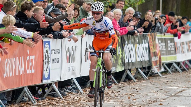 Tom Paprstka slav triumf na cyklokrosovm kln v Milovicch.