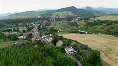 T�ební jáma se zastaví 500 metr� od Bra�an.