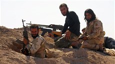 Armáda Ba�ára Asada ve st�edu zahájila ofenzivu na postavení rebel� u Dama�ku....