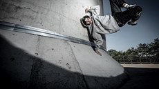 B-boying pat�i na ulici, místo si ale na�el i ve Státní ope�e. By� vzbuzuje...