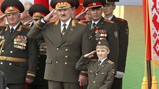 Na vojenskou pehlídku, která se v Minsku konala v ervenci 2011, dorazil tehdy...