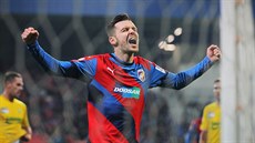 Plzeňský Michal Ďuriš se raduje z gólu proti Zlínu.