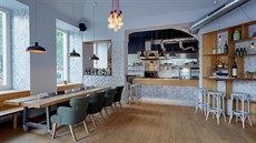 T�i architekti z ateliéru mar.s architects vymysleli jednoduchý koncept bistra...