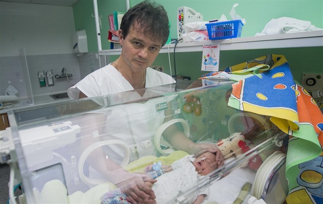 Primá novorozeneckého oddlení zlínské nemocnice Jozef Macko.
