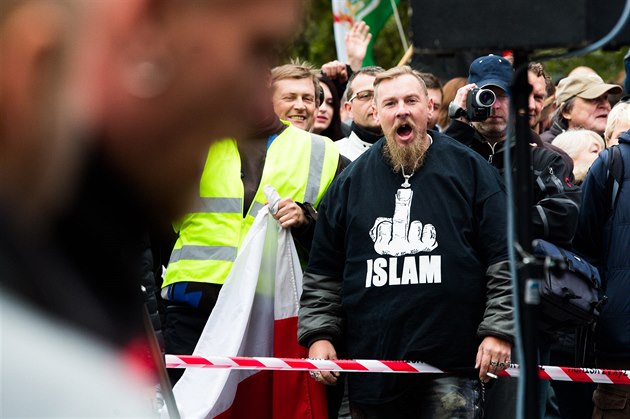 Ter�em nových vulagarit, které diskuté�i vymý�lí, jsou �asto muslimové.