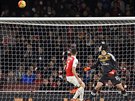 Zadáci Arsenalu v tomto moment nepohlídali hlavikujícího Romela Lukakua a...