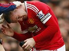 Wayne Rooney musel být po stetu s Vincentem Kompanym kvli krvácející rán...
