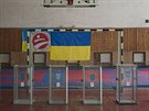 Volební urny v Mariupolu zstaly prázdné (25. íjna 2015).