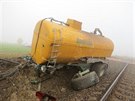 Na Rychnovsku se v mlze srazil vlak s traktorem.