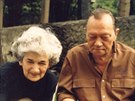 Eva Hruínská a Rudolf Hruínský a jejich vnuky Barbora a Kristýna (1992)