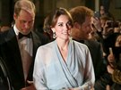 Vévodkyn Kate dorazila v atech od Jenny na premiéru bondovky Spectre s...