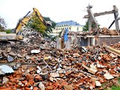 Demolice bývalého pavilonu D Ústední vojenské nemocnice ve Steovicích (20....