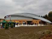 Nový zimní stadion stál přibližně sto milionů korun.