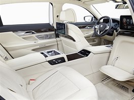 Nov BMW 730Li