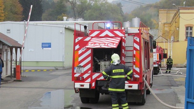 V areálu výrobce minerálních vod Karlovarské korunní ve Stráži nad Ohří hořelo.