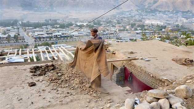 Nsledky zemtesen v afghnskm Fajzbdu (26. jna 2015)