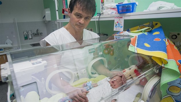 Prim novorozeneckho oddlen zlnsk nemocnice Jozef Macko.
