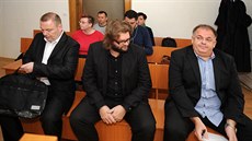 Okresní soud v Teplicích napotetí odsoudil ti bývalé policisty obalované z...