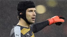Petr �ech b�hem zápasu Arsenalu proti Evertonu v 10. kole anglické Premier...
