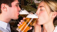 Podle americké sexuoloky si pivo se sexem rozumí, je-li toho prvního pimen.