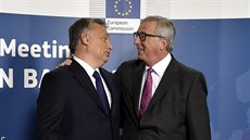 Viktor Orbán přijel do Bruselu v dobré náladě (25. října 2015).