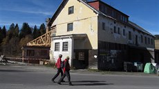 Bývalou pilu v Kvild� na �umav� by m�l do dvou let nahradit nový hotel.