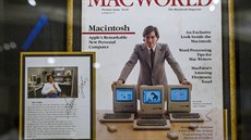 Jednou z nejdražších memorabilií v Praze bude původní klávesnice Steva Jobse.