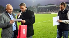 Od minulého týdne pracuje Petr �vancara (druhý zleva) v marketingovém a...