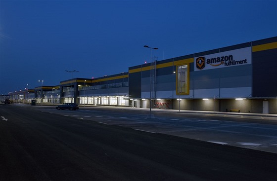 Distribuční centrum Amazonu ve středočeské Dobrovízi.
