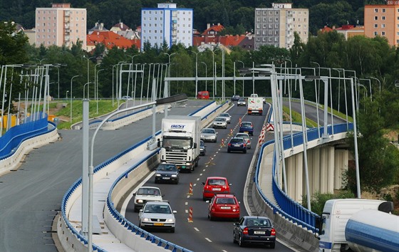 Karlovy Vary se po prtahu mstem dokají moná i obchvatu, který odvede...