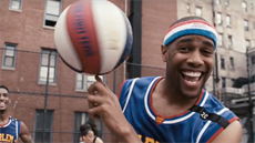 Americký basketbalový tým vytvoil hudební video s tanením souborem Stomp