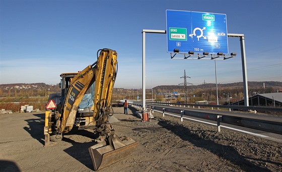 Stavební stroje koní, na ostravských dálniních pivadích je zase...