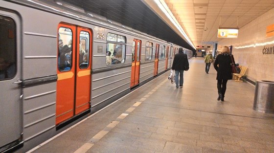 Stará souprava metra (ilustraní foto).