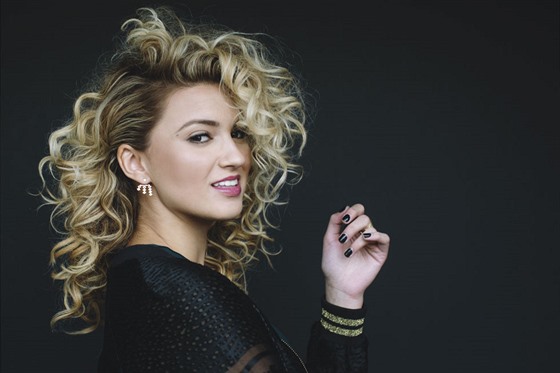 Tori Kelly