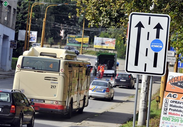 První bus pruh se objevil v Jihlav v roce 2015 na Havlíkov ulici.