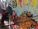 Sedm p�edn�ch �esk�ch street artist� se b�hem v�kendu postaralo o novou v�zdobu...